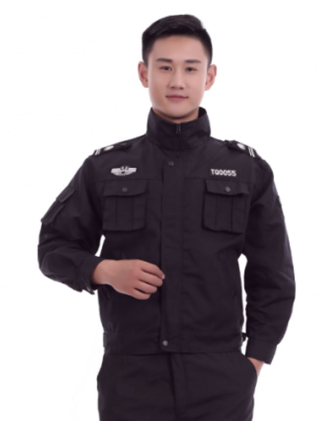 男士做訓(xùn)服